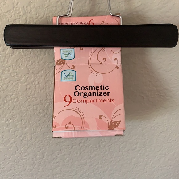 💗FREE W 3 ITEMS OR MORE - Picture 2 of 5